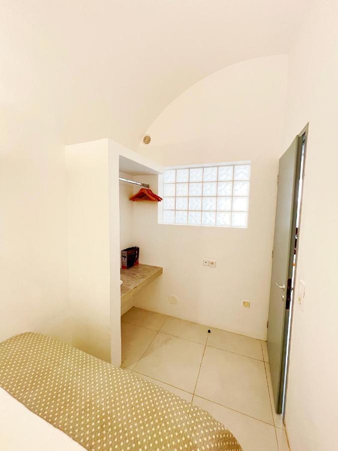 Вилла Poli Cave House Santorini Тира Экстерьер фото